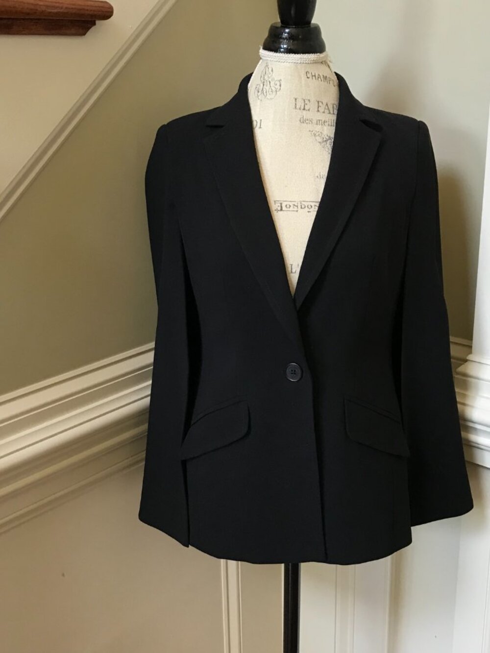 Trina Turk Bee Cape Blazer Jacket Womens 4 Black Crepe Long Sleeve One Button - Picture 4 of 13